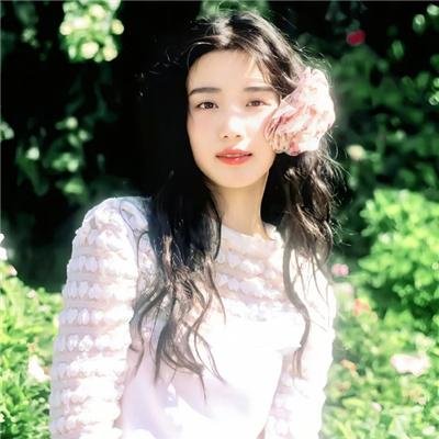 轻轻拂过